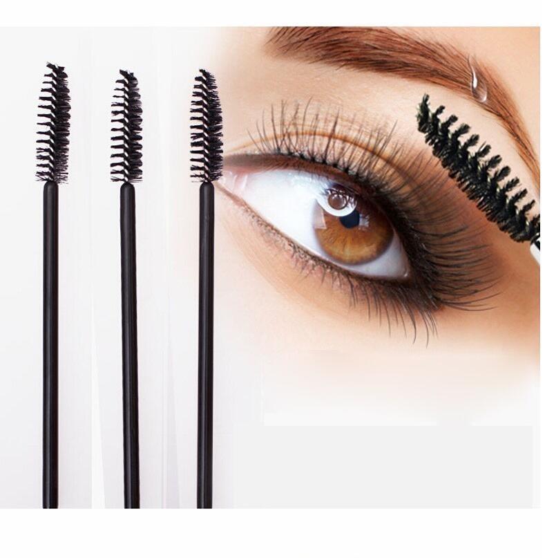Curvacious Eyelash Brush Set